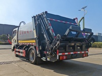 Camion à ordures compacteur Sinotruk Howo de 6 mètres cubes, véhicule de compression des déchets hydraulique léger