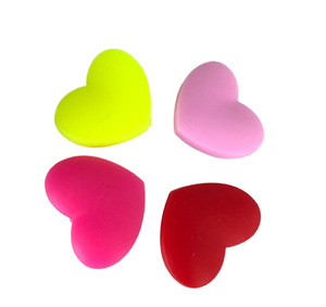 Amortiguadores de Vibración para Raquetas de Tenis, Bádminton, Racquetball y Squash, Diseño Personalizado OEM, Color Rojo Corazón - Product Image 3