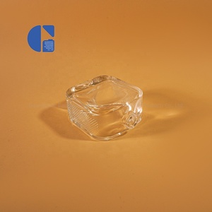 Esclusiva Bottiglia di Profumo Quadrata Piatta da 50ml con Lato a Griglia Texturizzata e Base Pesante in Vetro, Flacone Spray per Fragranze di Design di Alta Gamma - Product Image 6