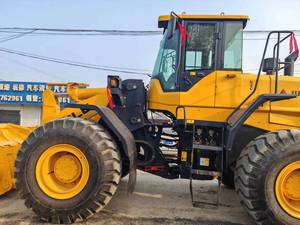 รถตักล้อยาง SDLG L956F รุ่นปี 2025 สภาพ 90% มือสอง คุณภาพสูง พร้อมขาย รถตัก LG 956F  มอเตอร์และเกียร์บ็อกซ์อย่างดี - Product Image 6