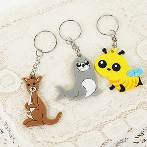 Porte-clés personnalisé en PVC souple, récompenses pour la salle de classe, porte-clés de dessin animé avec logo personnalisé - Product Image 4