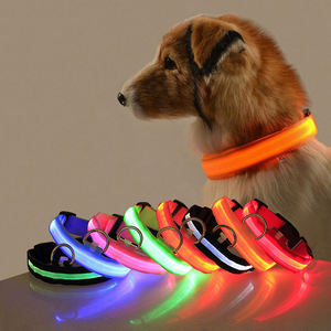 Collier lumineux USB pour chien avec pendentif détachable, luxe, lumineux et brillant pour la sécurité nocturne des petits chiens - Vente en gros - Product Image 3