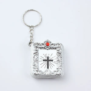 Portachiavi regalo creativo con ciondolo personalizzato scavato può guardare attraverso un piccolo <span class=keywords><strong>libro</strong></span> - Product Image 2