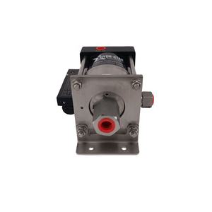 مضخة سوائل تعمل بالهواء المضغوط عالية الضغط تصل إلى 15000 رطل لكل بوصة مربعة لاختبار ضغط السوائل أو نقلها - Product Image 1