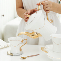 Service à thé et à café en céramique de luxe royal moderne blanc et or, style nouveau, service à thé arabe avec boîte cadeau