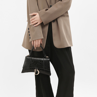 Sacs à main de luxe noirs texturés effet croco, sacs messager tendance pour femmes, idéaux pour les affaires et les sorties du week-end