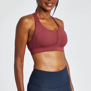 Ensemble de sport brassière à compression avec fermeture éclair frontale, soutien-gorge de sport taille moyenne, short de natation dos nu et legging court - Product Image 2