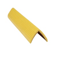 Profilé d'extrusion déco Profilé d'angle en L d'extrusion Profilé d'angle en plastique PVC Angle de taille inégale Garniture d'angle en plastique personnalisé Protection des bords en plastique