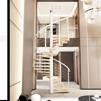 Escalier en colimaçon moderne de luxe en acier et bois pour intérieur, avec garde-corps en câble d'acier brossé et marches en bois naturel pour hall d'appartement