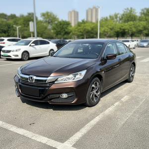 <span class=keywords><strong>Honda</strong></span> <span class=keywords><strong>Accord</strong></span> <span class=keywords><strong>2016</strong></span> de 9ª Generación Usado en Venta, Edición Elite 2.0L, Automático, Color Oscuro, Sedán de 5 Plazas, Volante a la Izquierda, R16 - Product Image 1