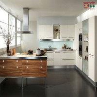 Cuisine Modulaire Personnalisée en Bois Massif, Design Moderne avec Comptoir en Marbre et Acrylique et Îlot Central – Vente Directe Usine