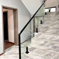 Treppenglas-Stufen Maßanfertigung Moderne Luxuriöse Innenbalkon-Geländer Ultraklares Villa-Stahlplatten-Kanalgeländer