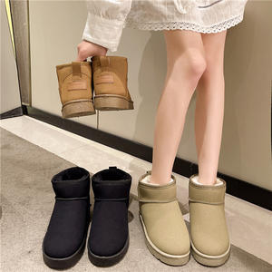 <span class=keywords><strong>Bottes</strong></span> <span class=keywords><strong>de</strong></span> <span class=keywords><strong>neige</strong></span> confortables décontractées à semelle épaisse couleur unie <span class=keywords><strong>bottes</strong></span> à semelle souple avec logo personnalisé pour enfants filles - Product Image 3