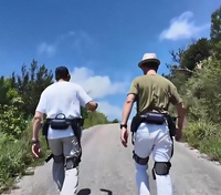 Exosquelette robotique pliable ultra-léger 2 kg, batterie 20 km, étanche IP54, pour la marche sportive en extérieur, avec logo personnalisé