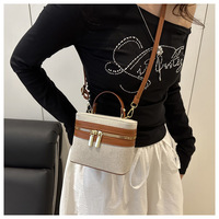 Bolso de PU de Alta Calidad YY0026 para Mujer, Bolso Cruzado Pequeño, Decoración con Letras, Estilo Personalizado, Portátil y Elegante para Otoño