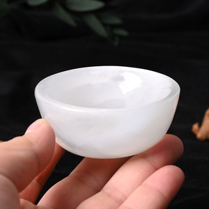 Vente en gros de pierres naturelles et de cristaux artisanaux, bol ovale blanc en cristal écologique pour la décoration de la maison - Product Image 1