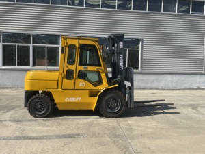 מלגזה דיזל 5 טון עם תא נהג, מקבילה להלי, שלדה מחוזקת באיכות גבוהה, מחיר מפעל, הובלה למחסנים ומפעלים - Product Image 4