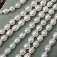 Perles d'eau douce naturelles baroques en forme de goutte d'eau, irisées, 10-11 mm, environ. 40 cm de long avec environ 28-30 perles