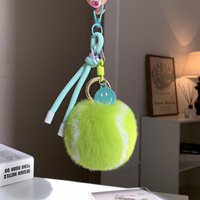 Porte-clés de tennis en forme de balle de tennis, avec pompons moelleux en fausse fourrure douce et corde tressée sportive, breloque pour sac et sac à dos