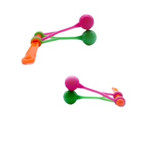 Gran oferta, Bola de doble toque Mini, agitador de mano de plástico colorido para niños, juguete pequeño de plástico - Product Image 2