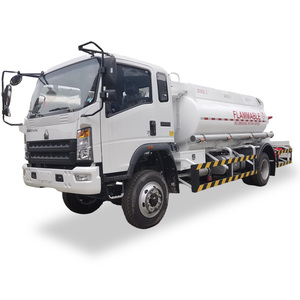 HOWO truk tangki bahan bakar baru truk SINOTRUCK 4x4 <span class=keywords><strong>3</strong></span> kompartemen truk tangki minyak - Product Image 5