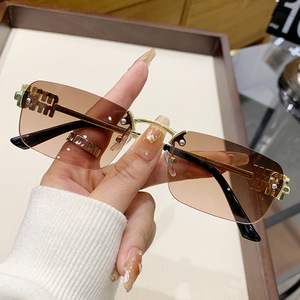 Miu's <b>Frameless</b> Cut Edge Sunglasses Metal Gold <b>Frame</b> Pc Lens UV400 Women's Style - Product Image 2