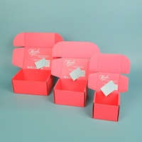 Boîte cadeau pliante de luxe en carton ondulé avec pelliculage mat, gaufrage, estampage à chaud UV numérique, éponge d'expédition biodégradable et écologique