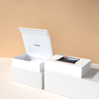 Boîte d'emballage de luxe pour ordinateur portable avec logo personnalisé Boîte d'emballage magnétique en forme de livre avec fermeture Boîte rigide pour ordinateur portable