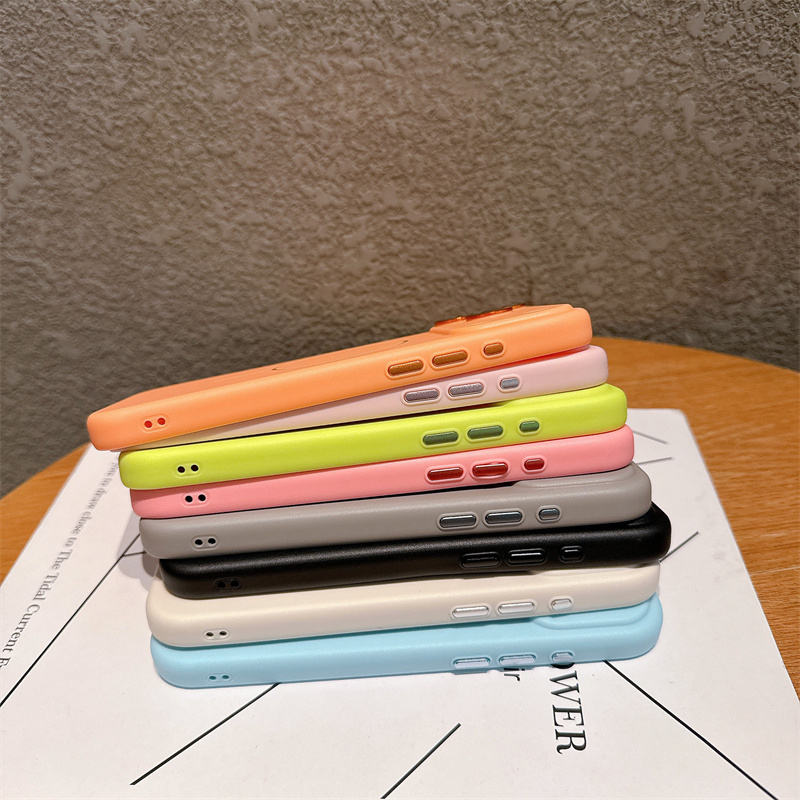 Silicone Magnetic Phone Case For iPhone 17 - Image 9