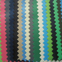 Tissu oxford enduit de pvc pu imperméable à faible quantité minimale de commande 300D 100 polyester pour l'extérieur