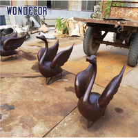 Wondecor Vente Chaude Statue de Cygne en Bronze Moderne en Métal de Taille Naturelle pour l'Extérieur