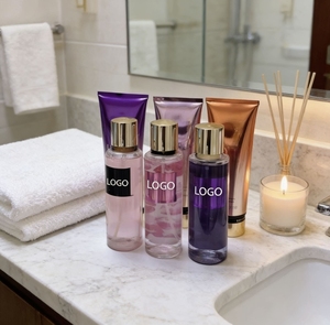 Ensemble de vaporisateur corporel et de lotion <span class=keywords><strong>parfum</strong></span>ée <span class=keywords><strong>Victoria</strong></span> <span class=keywords><strong>Secret</strong></span>, <span class=keywords><strong>parfum</strong></span> longue durée pour femmes, cosmétiques pour femmes, <span class=keywords><strong>parfum</strong></span> <span class=keywords><strong>Victoria</strong></span> <span class=keywords><strong>Secret</strong></span> - Product Image 4