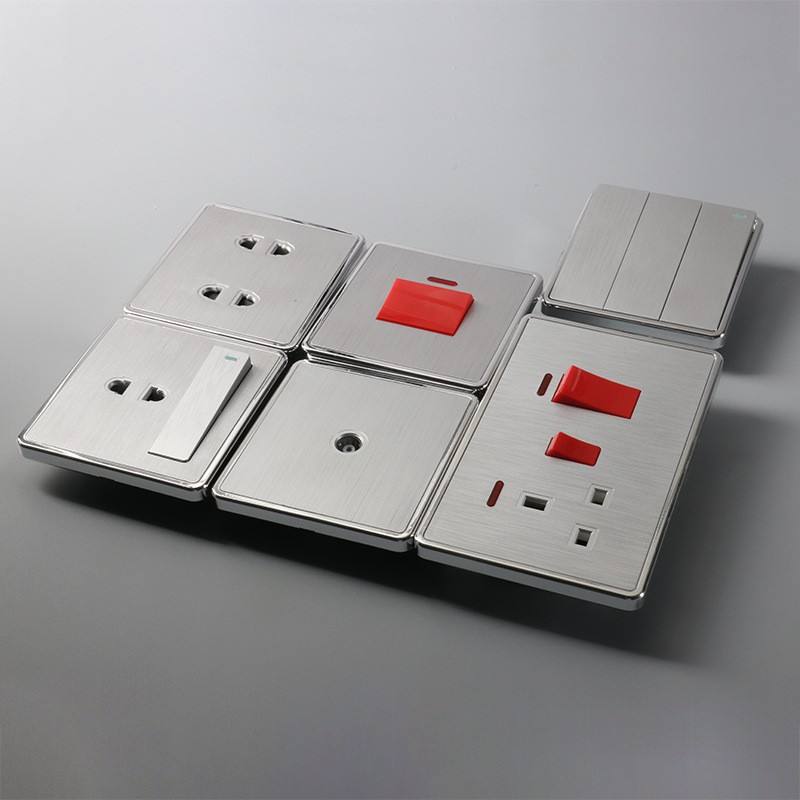 BS UK Standard Wholesale Price Big Panel Brushed PC Drawing Process Material 16A 13A 220V-250V Wall Switch Socket