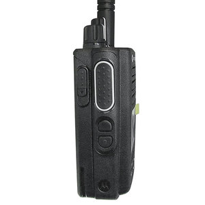 วิทยุสื่อสารแบบดิจิตอล XiR E8628i ระยะไกล VHF แบบพกพา - Product Image 1