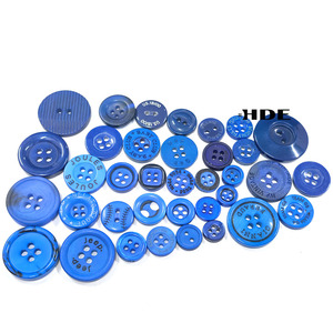 Boutons en résine de couleurs mélangées, tailles assorties, pour bricolage, artisanat, vêtements, décoratifs, pour cadeaux faits main, housses de coussin, embellissements - Product Image 1