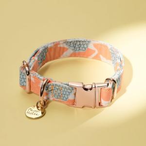 Collier pour chien en coton luxueux taille M, confortable, doux, design personnalisé, élégant, moderne, mignon, durable, stylé, réglable, léger - Product Image 1