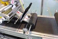Alimentateur automatique haute vitesse SKILT pour cartons empilés, cartes blister et boîtes dépliables avec contrôle par servomoteur