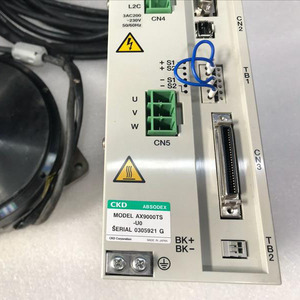 Motor y Accionamiento de Automatización de Plástico CKD AX9000TS AX4009TS-DM04-U0 - Product Image 4