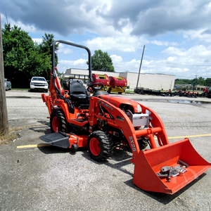Mini tracteur Kubota BX23S 4x4 avec chargeur frontal et pelle arrière |   Tracteur agricole compact 23HP, tracteur subcompact 4x4 avec chargeur - Product Image 1