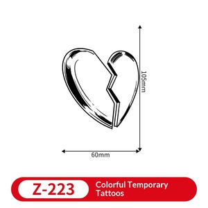 Tatuajes temporales estilo callejero americano retro con diseño floral patchwork en blanco y negro para pantorrillas pequeñas - Product Image 5