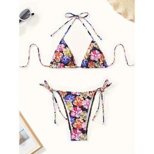 ชุดว่ายน้ำ OEM แบบผูกเชือก ลายดอกไม้ โลโก้สั่งทำได้ คอวี ดีไซน์โดดเด่น สีม่วง เสื้อผ้าผู้หญิง บิกินี่ ชุดว่ายน้ำ - Product Image 1