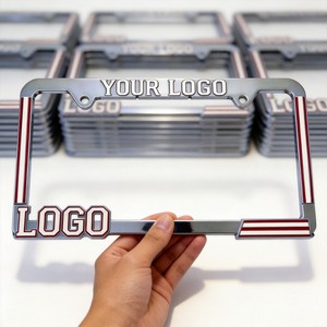 Cache-plaques d'immatriculation en alliage de zinc, sans rouille, personnalisables, norme américaine, finition chromée, couleur et <span class=keywords><strong>logo</strong></span> personnalisés, style attrayant, à suspendre - Product Image 3