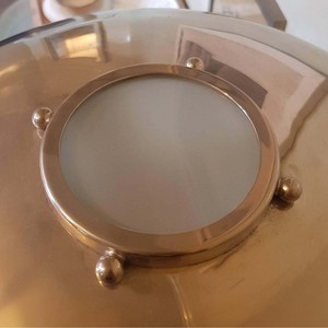 Lampe de bureau rétro française, design colonne en métal et verre, source de lumière LED, utilisation pour hôtel et maison d'hôtes - Product Image 2