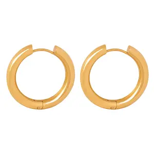 Elegant and Personalized Retro Big Circle Ear Clip Earrings Titanium Steel 18K Gold Simple Circle Hoop Earrings Nickel Free