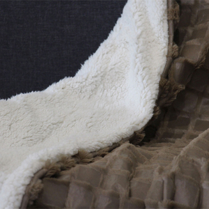 Distribuidor chino, venta al por mayor, <span class=keywords><strong>cama</strong></span> de algodón cálido, mantas Sherpa de Color sólido para invierno - Product Image 4