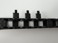 Cadena portacables E21i de baja vibración/ruido, abrible a lo largo del radio interior, para espacios pequeños, fácil de montar, para robots.