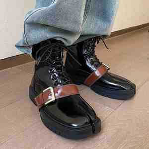 Bottes montantes unisexe à bout fendu style sabot, design de niche, rehaussantes pour couples, au style décontracté avant-gardiste britannique - Product Image 2