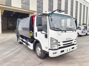 Camión de <span class=keywords><strong>Basura</strong></span> Isuzu 4x2 con Cargador Trasero, Nuevo Compactador, Vehículo de Recolección de Residuos de 6 Metros Cúbicos, Camión de <span class=keywords><strong>Basura</strong></span> en Venta - Product Image 3