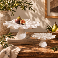 Ensemble de bols à fruits en céramique crème avec un design sculptural cannelé, bols décoratifs pour la décoration moderne de la maison