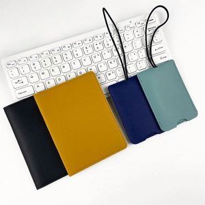 Porta Pasaportes Simple de Cuero PU a Precio de Fábrica, Bajo MOQ, con Logotipo Personalizado - Product Image 1